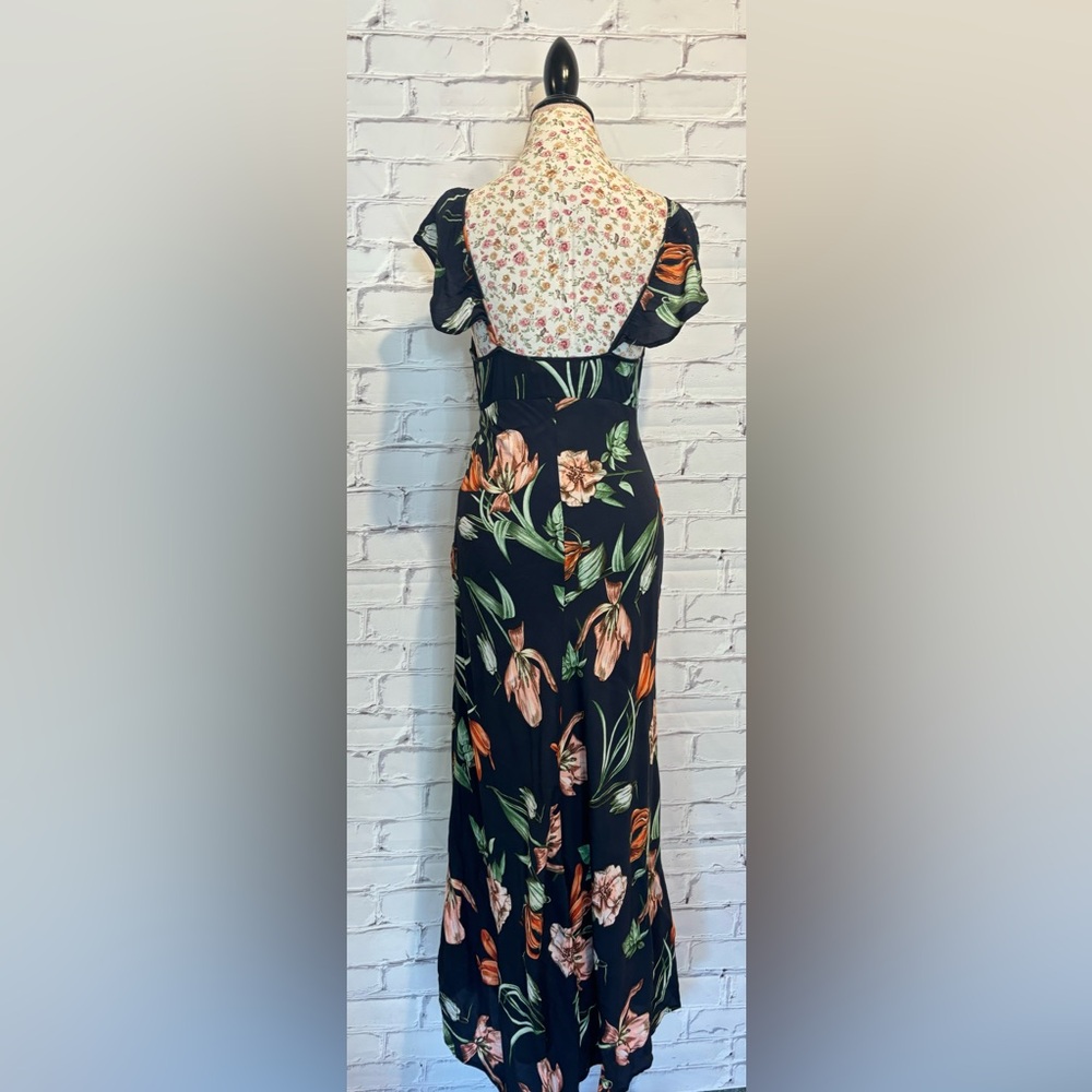 ASTR Florentina Flutter-Sleeve Floral Maxi Dress - Picture 7 of 10